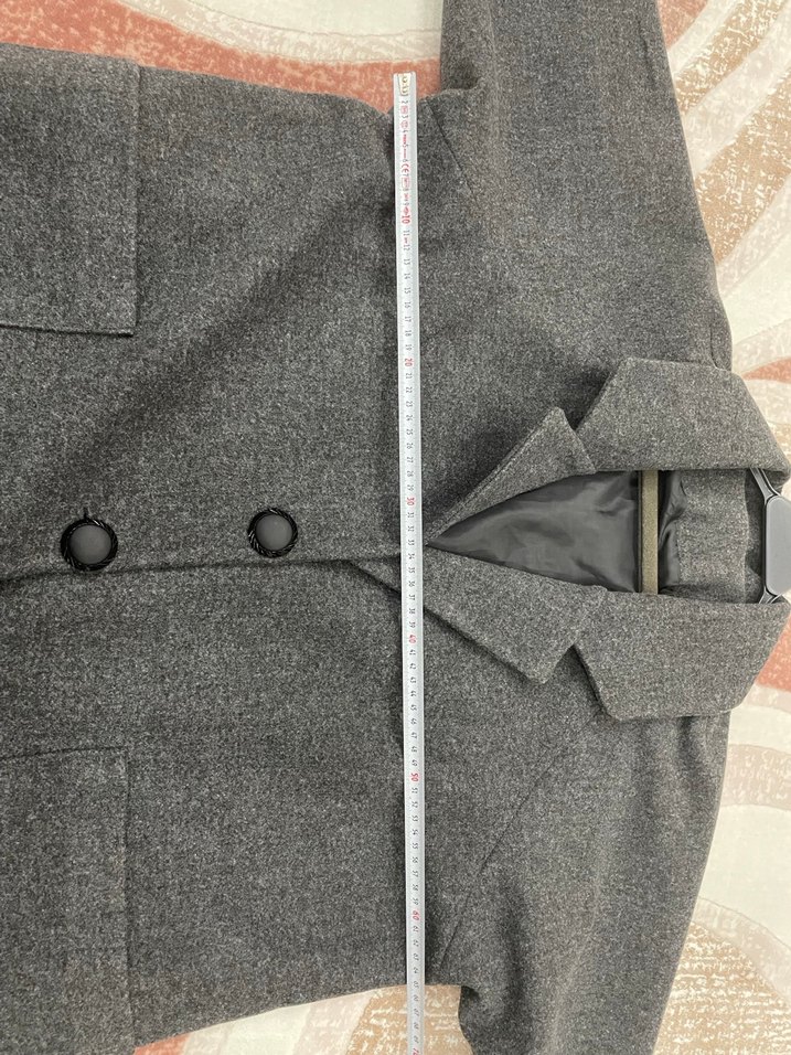 Gri Düğmeli Cepli Kaban - Görsel 5