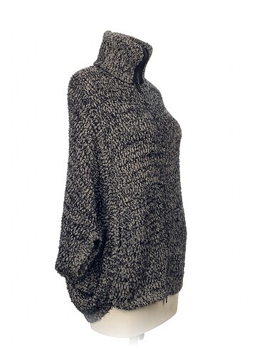 Bershka Bershka Kazak / Triko %70 İndirimli.