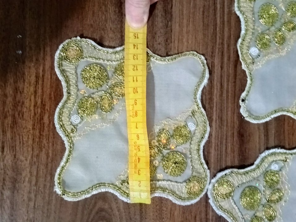 Bohem İşlemeli Altın Detaylı kahve sunum peçetesi - Görsel 3