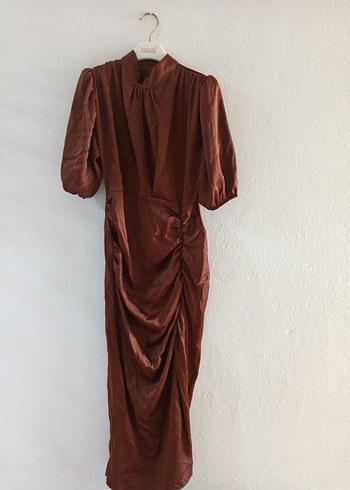 Zara Drapeli Parlak Kahverengi Uzun Elbise