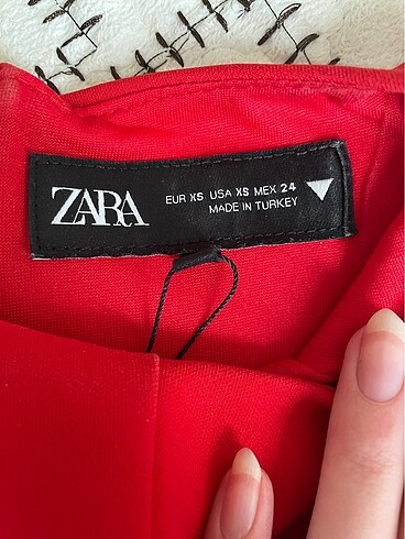 xs Beden Zara kırmızı mini elbise