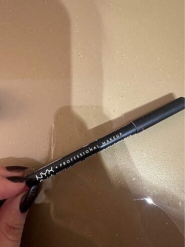Nyx dudak kalemi