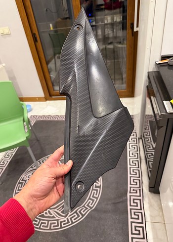 YAMAHA YZF R25 SELE ALTI KAPAĞI ÇİFT SAĞ VE SOL - Görsel 2