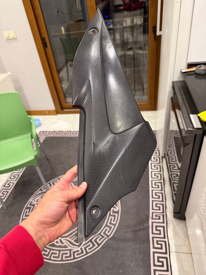 YAMAHA YZF R25 SELE ALTI KAPAĞI ÇİFT SAĞ VE SOL - Görsel 2