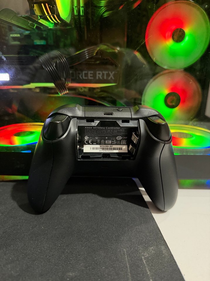 XBOX SERİES X KUTULU 1 TB TERTEMİZ - Görsel 3