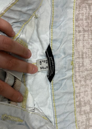 Düğmeli Bağlama Desenli Mini Kadın Denim Şort - Görsel 2