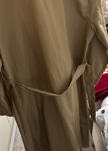 Bej Uzun Düğmeli Kadın Trençkot - Görsel 4