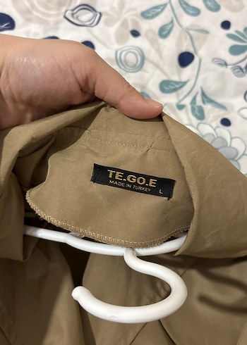 Bej Uzun Düğmeli Kadın Trençkot - Görsel 2