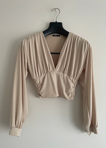 Femme Büzgülü V Yaka Bej Bluz - Görsel 2