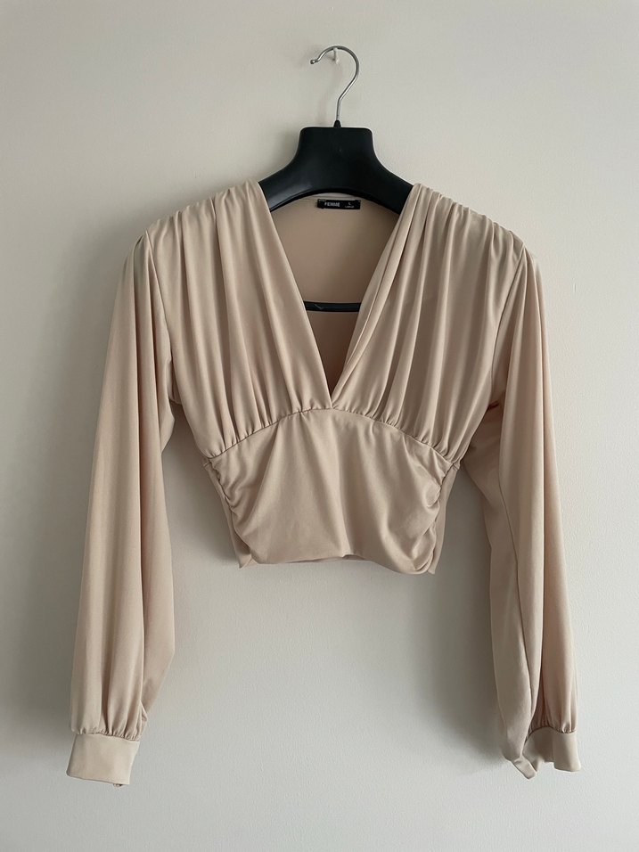 Femme Büzgülü V Yaka Bej Bluz - Görsel 2