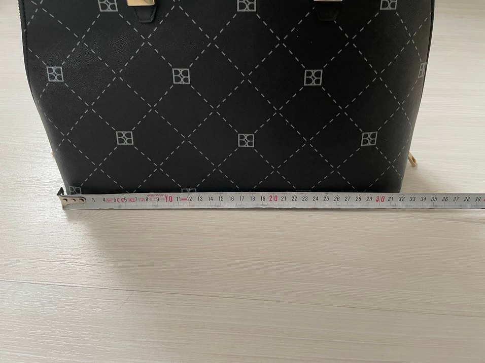 Siyah Kol Çantası - Görsel 3