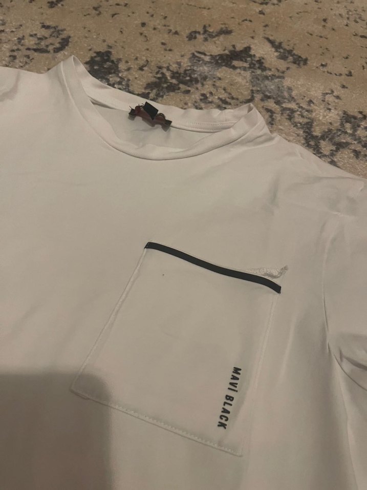 Mavi marka  Tişört - Görsel 2