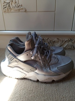 37 Beden Nike Air Huarache 37,5