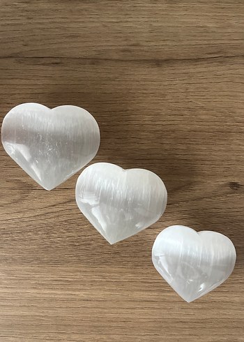 Kalp formunda DOĞAL SELENİT Taşı - Görsel 2