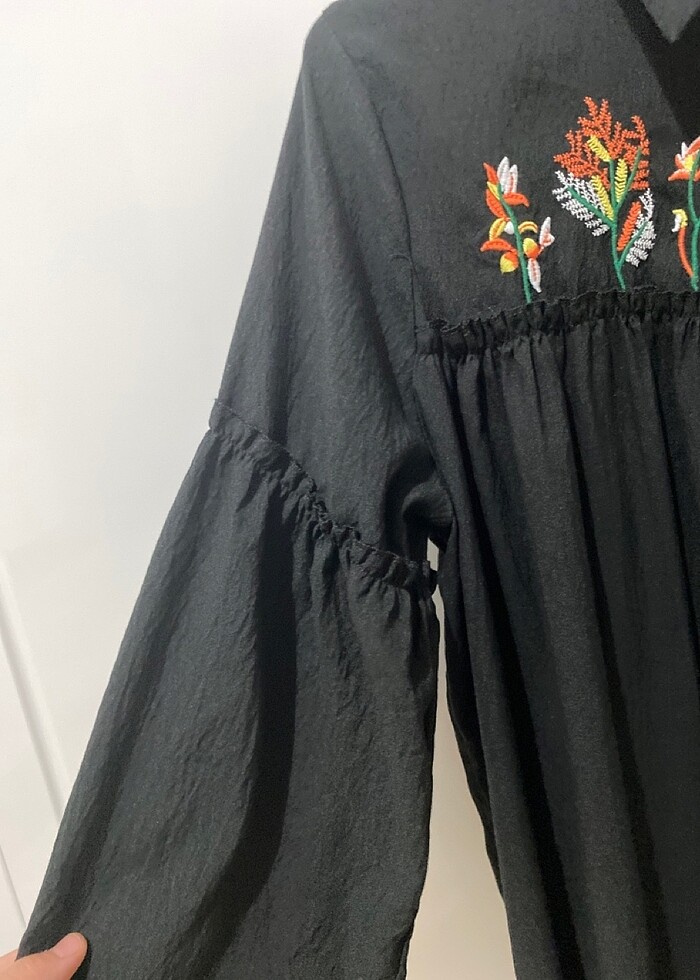 Siyah ahşap düğmeli gömlek - Görsel 3