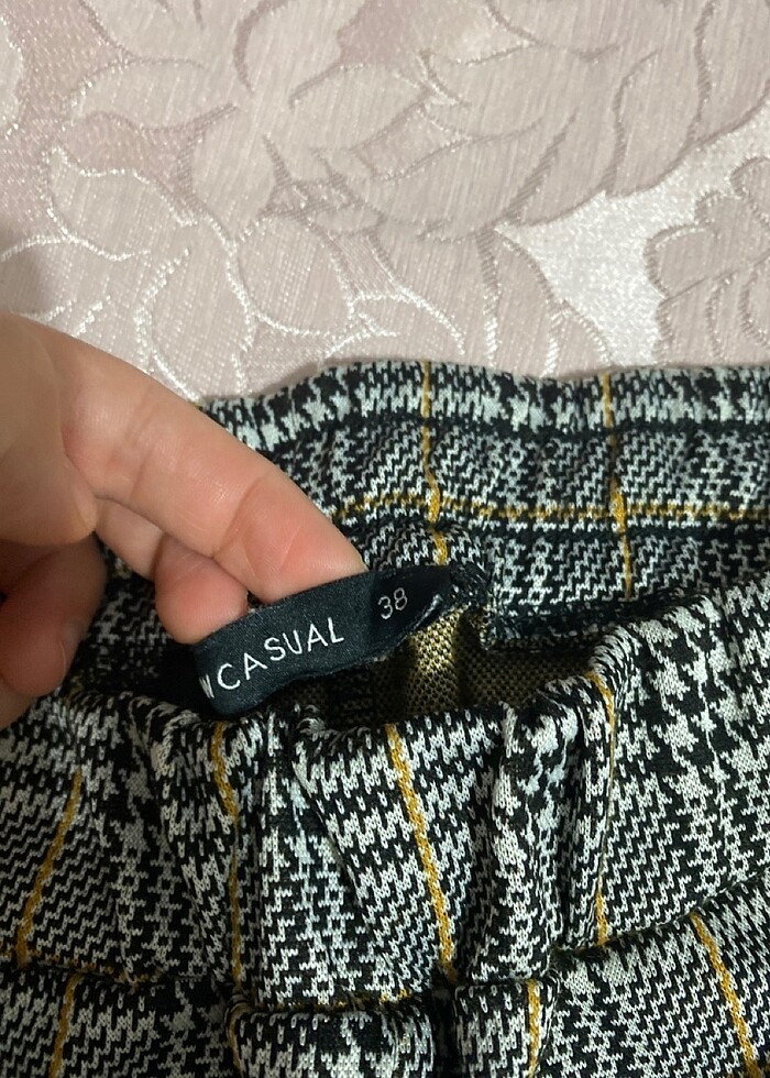 Beli lastikli ekose pantolon - Görsel 2