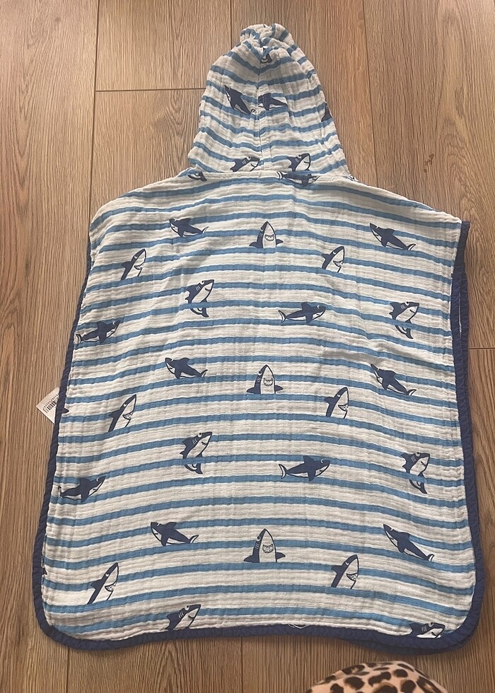 LC Waikiki erkek çocuk peştemal bornoz - Görsel 4