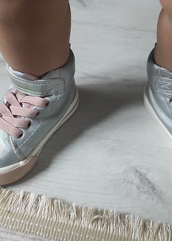 H&M Kız Çocuk Pembe Bağcıklı ve Cırt Cırtlı Spor Ayakkabı temiz. - Görsel 2