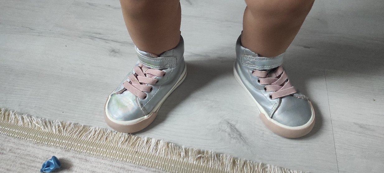 H&M Kız Çocuk Pembe Bağcıklı ve Cırt Cırtlı Spor Ayakkabı temiz. - Görsel 2