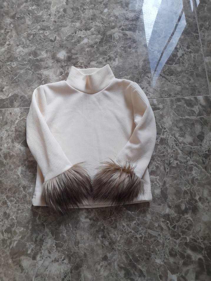 Beyaz kız Çocuk Boğazlı kolları kürk  buluz 1yaş  aylık - Görsel 4