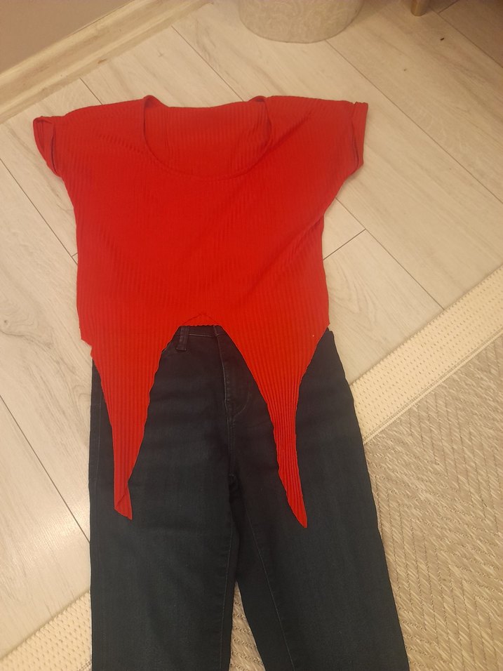 Kırmızı yuvarlak yaka bagcıklı midi boy  38 beden - Görsel 3