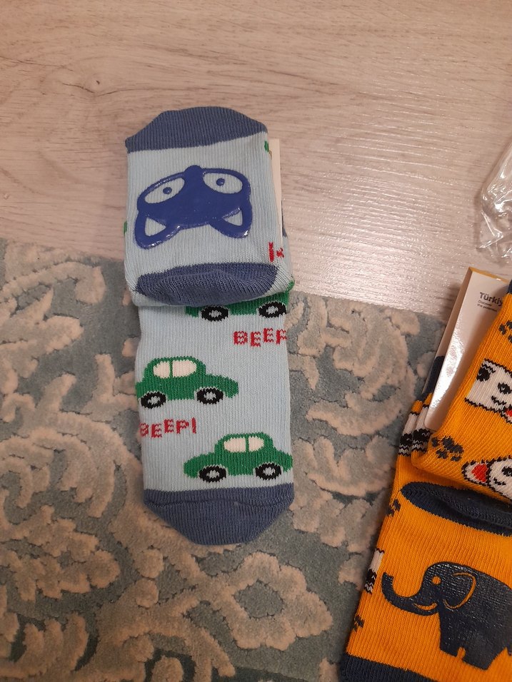 Mavi ve Gri Desenli Erkek Çorap 3 4 yaş yenı 2lı - Görsel 5