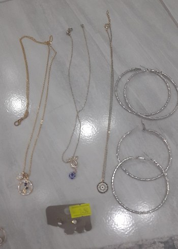 Diğer Gri Zincir Detaylı Kadın Takı Seti hepsı satlık