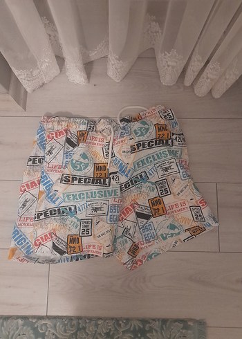 Erkek Çok Renkli Baskılı Mini Şort m beden - Görsel 6