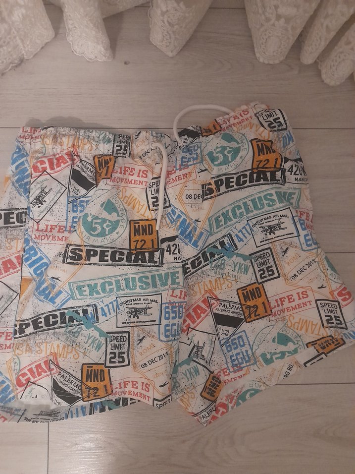 Erkek Çok Renkli Baskılı Mini Şort m beden - Görsel 3