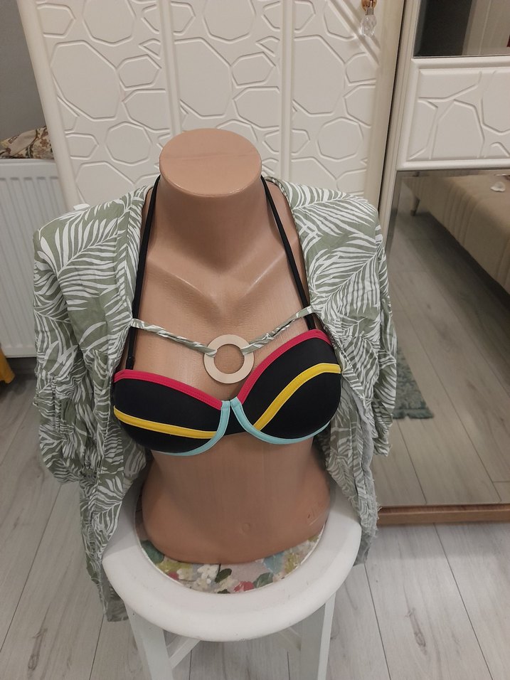 Bohem V Yaka Bağlamalı  pilaj kıyafetı m beden - Görsel 3