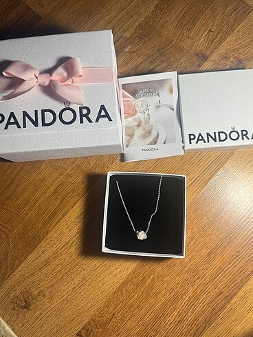 orjinal pandora kolye beyaz gül