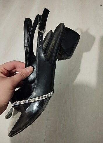 Zara Taşlı şık ayakkabı 