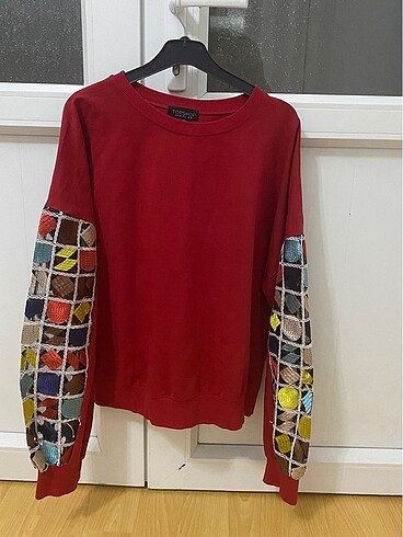 Kırmızı sweatshirt