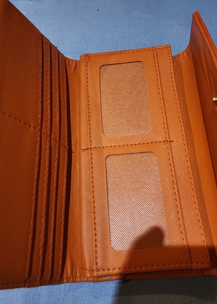 Turuncu cüzdan - Görsel 2