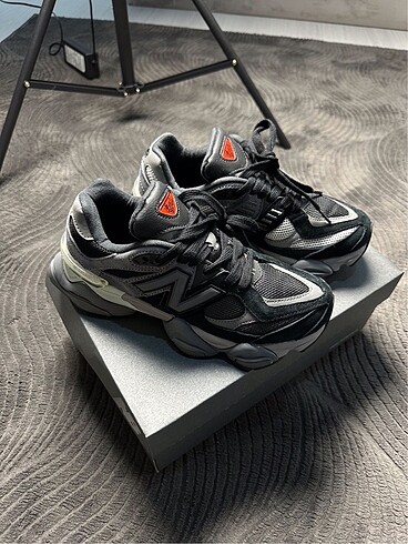 * New Balance 9060 Black Castlerock Grey