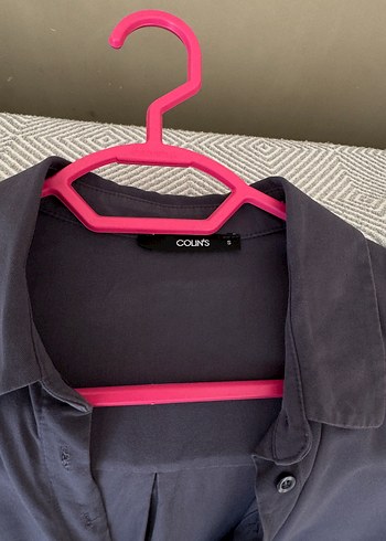 V Yaka Kemerli Gri Midi Elbise - Görsel 2