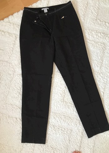 Siyah Kemerli Kadın Kumaş Pantolon