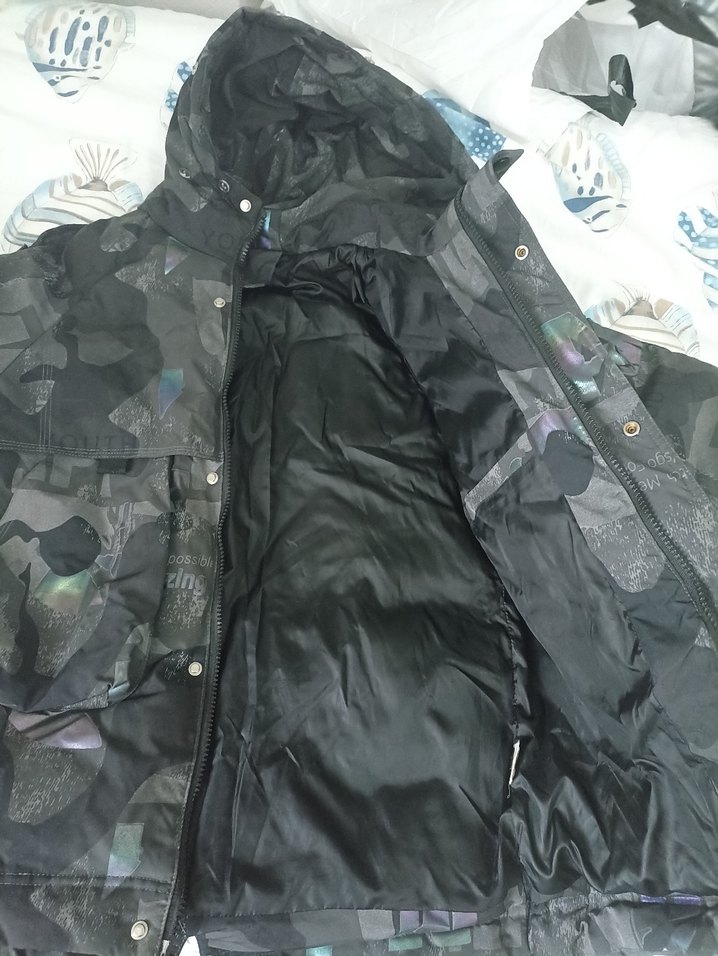 Erkek Çocuk Kamuflaj Desenli Kapüşonlu Mont - Görsel 2