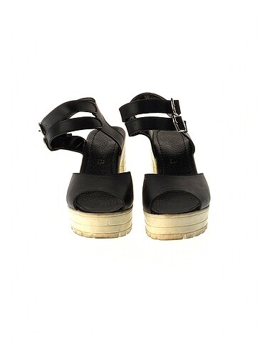 38 Beden PreLoved Platform %70 İndirimli.