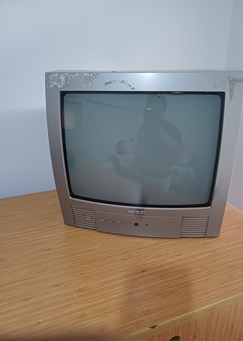 Gri Retro CRT Monitör
