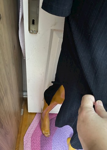 Bershka yırtmaçlı elbise - Görsel 5