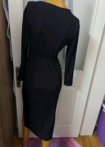 Bershka yırtmaçlı elbise - Görsel 6