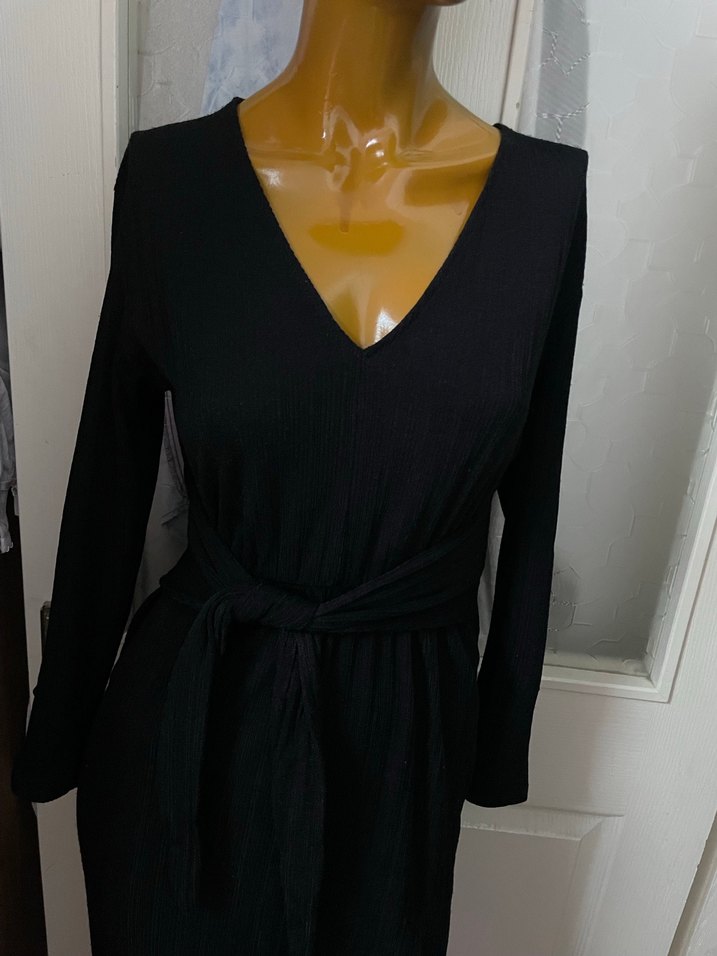 Bershka yırtmaçlı elbise - Görsel 2