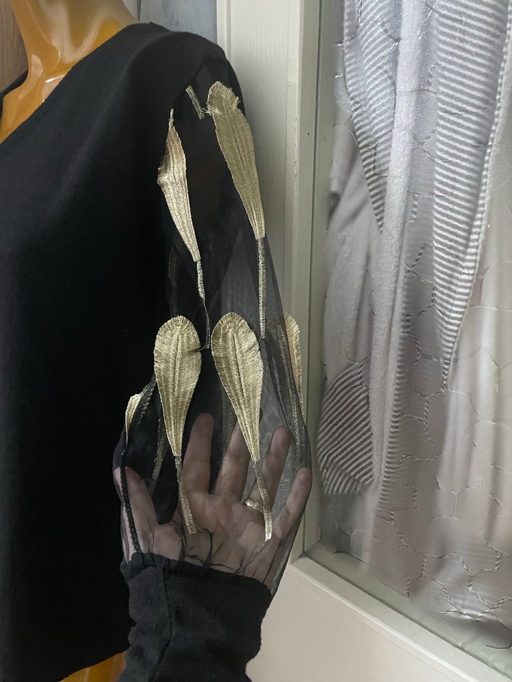 Kol detaylı hoş bluz - Görsel 4