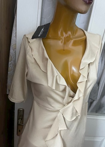 Sıfır etiketli mini elbise - Görsel 3