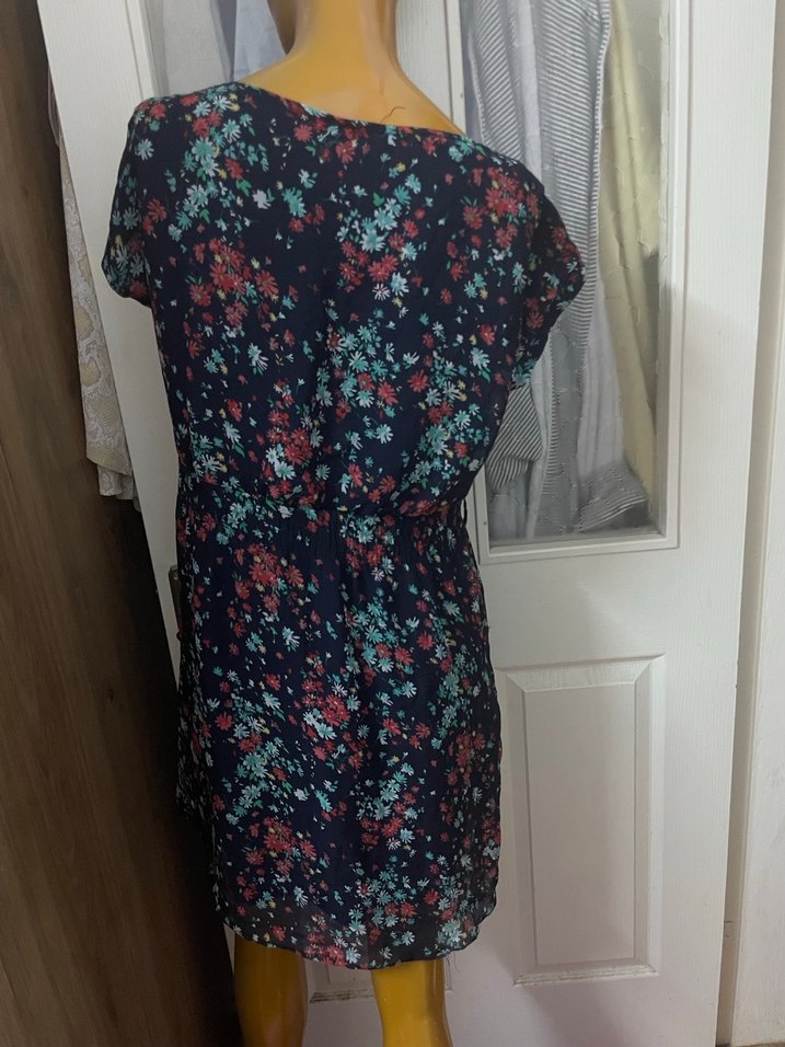 Çiçek Desenli Kısa elbise - Görsel 5