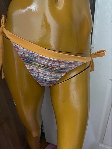 l Beden Kom harika bikini takımı