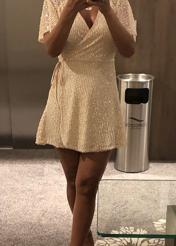 Pudra renkli kruvaze PAYET elbise - Görsel 4