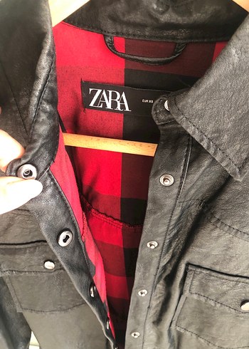 Siyah. Deri  Kadın Biker Ceket gömlek - Görsel 2