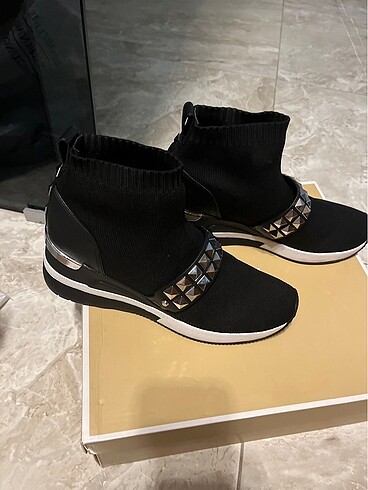 Michael Kors Mıchael kors orjinal çorap bot